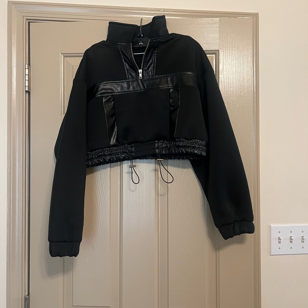 Black Crop Sweat shirt.